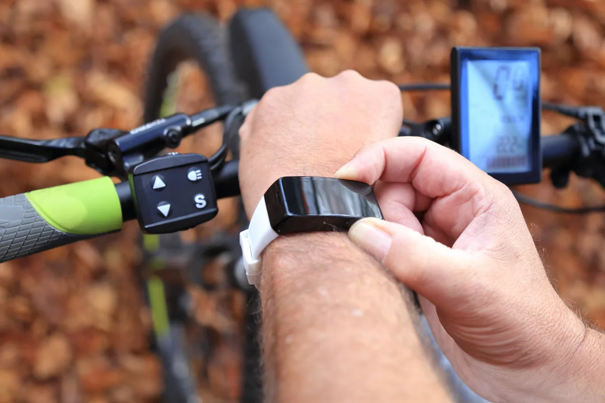 Smart Lights for Bicycles: How They Make Cycling Safer — illustration 6